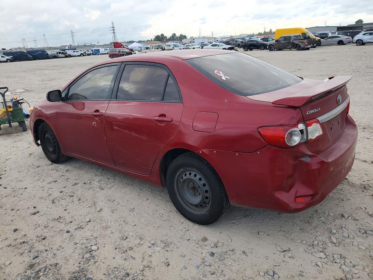 2011 Toyota Corolla Le - Фото 2