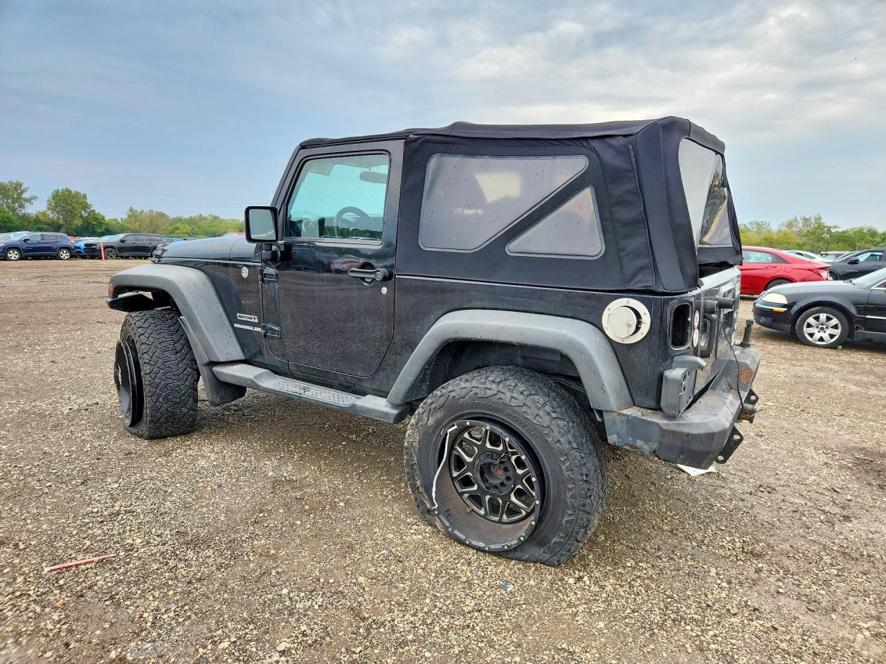 2011 Jeep Wrangler Sport - Фото 2