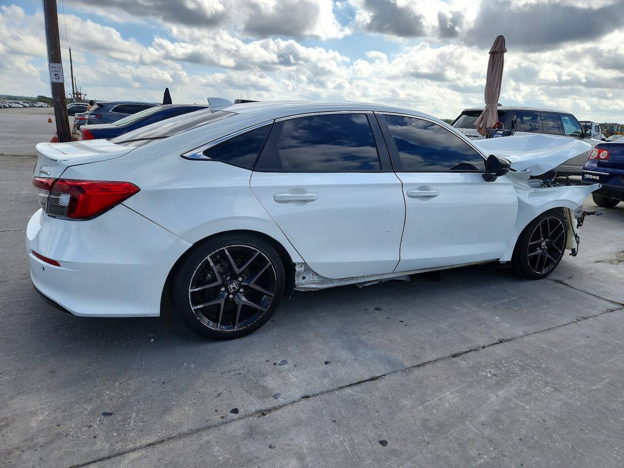 2022 Honda Civic Touring - Image 3
