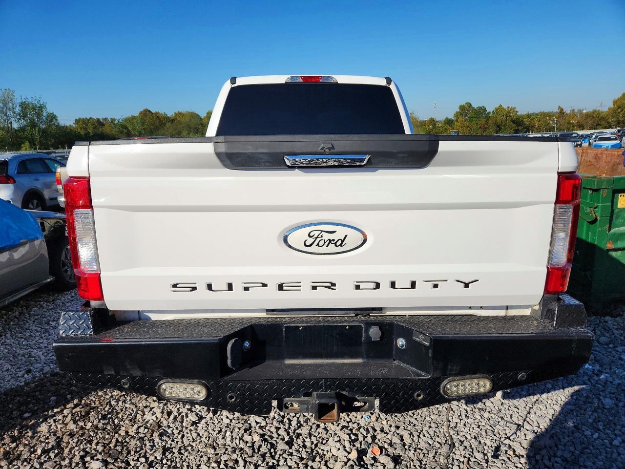 2018 Ford F250 Super Duty - Фото 6