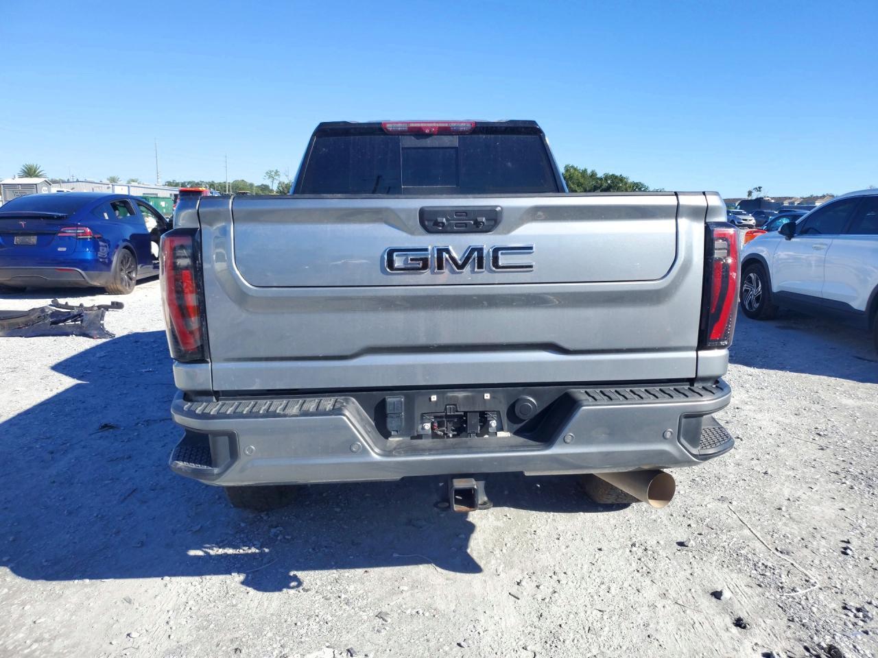 2024 GMC Sierra K2500 At4 - Фото 6