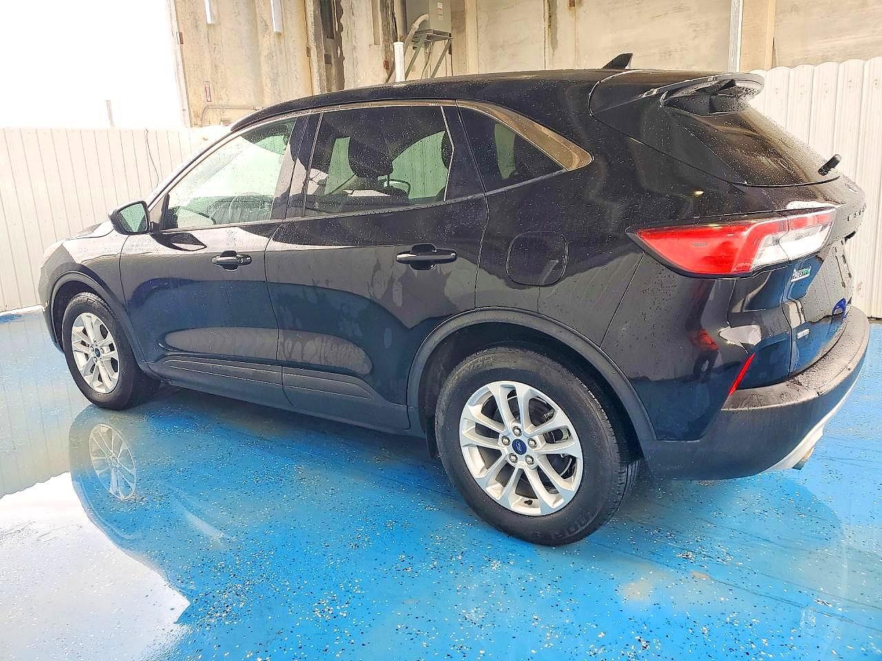 2020 Ford Escape Se - Фото 2