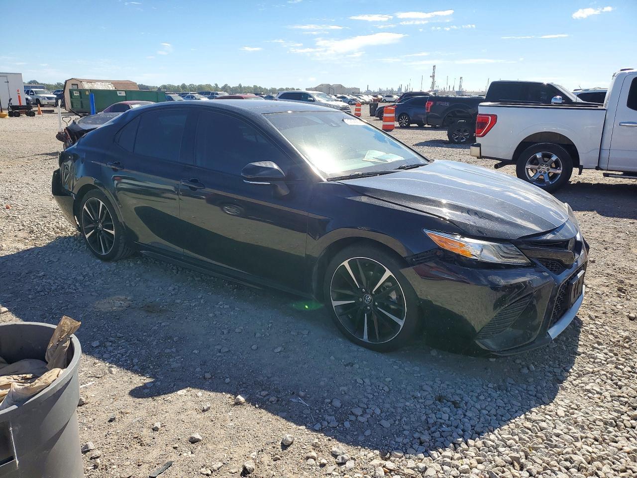 2020 Toyota Camry Xse - Фото 4