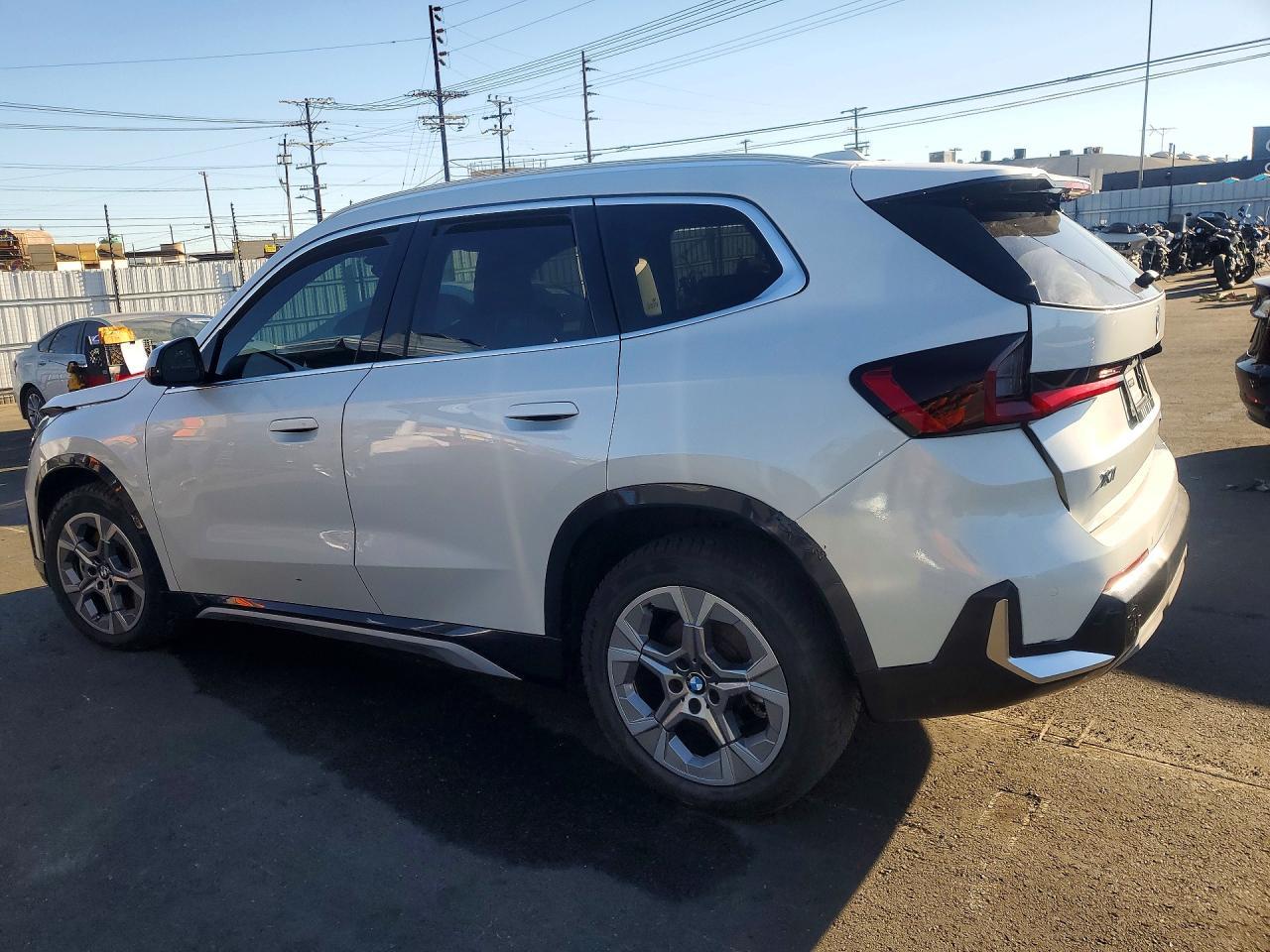 2023 BMW X1 xDrive28I - Image 2