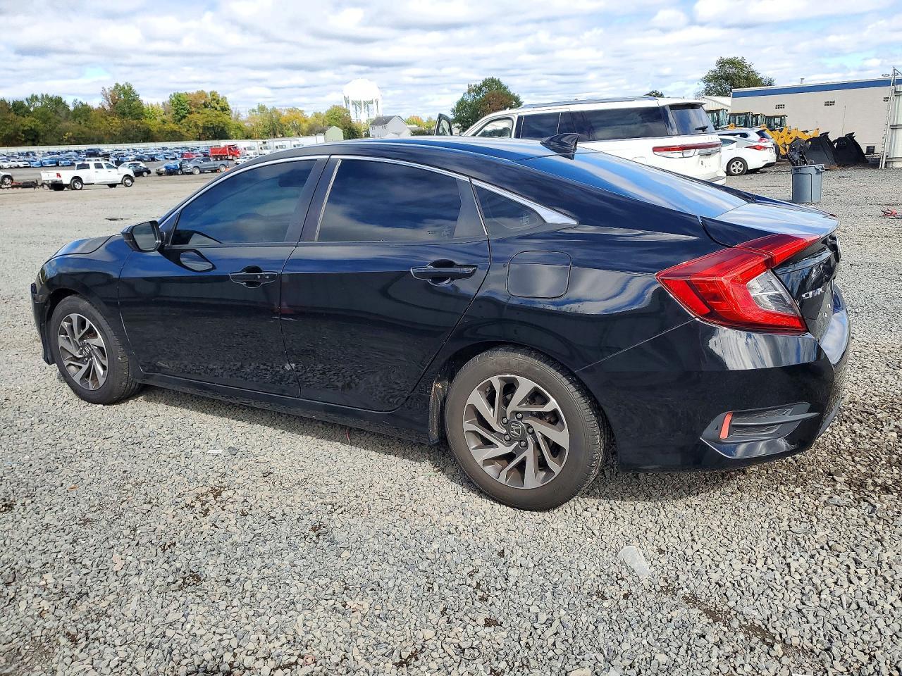2018 Honda Civic Ex - Фото 2