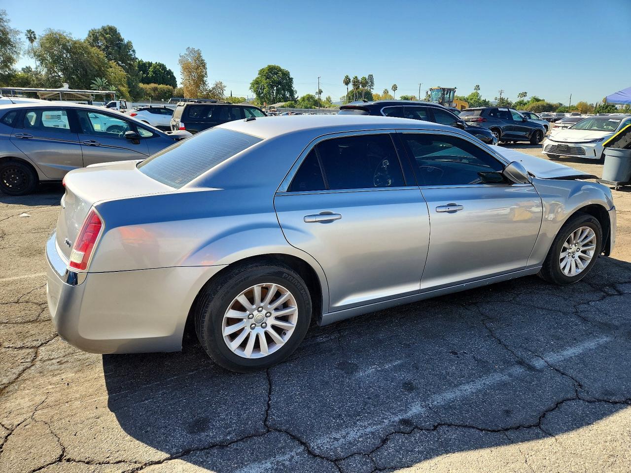 2014 Chrysler 300 - Фото 3