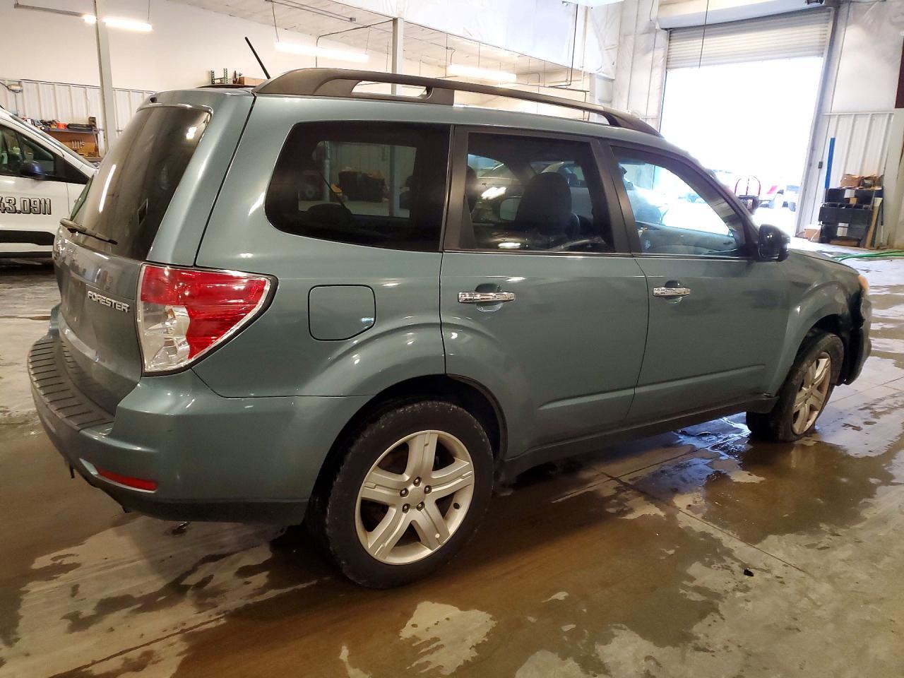 2010 Subaru Forester 2.5X Premium - Фото 3