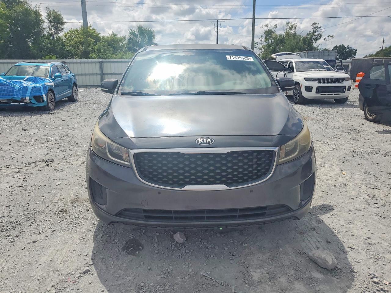 2017 Kia Sedona Lx - Фото 5