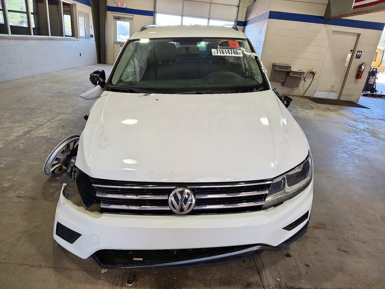 2020 Volkswagen Tiguan S - Фото 5