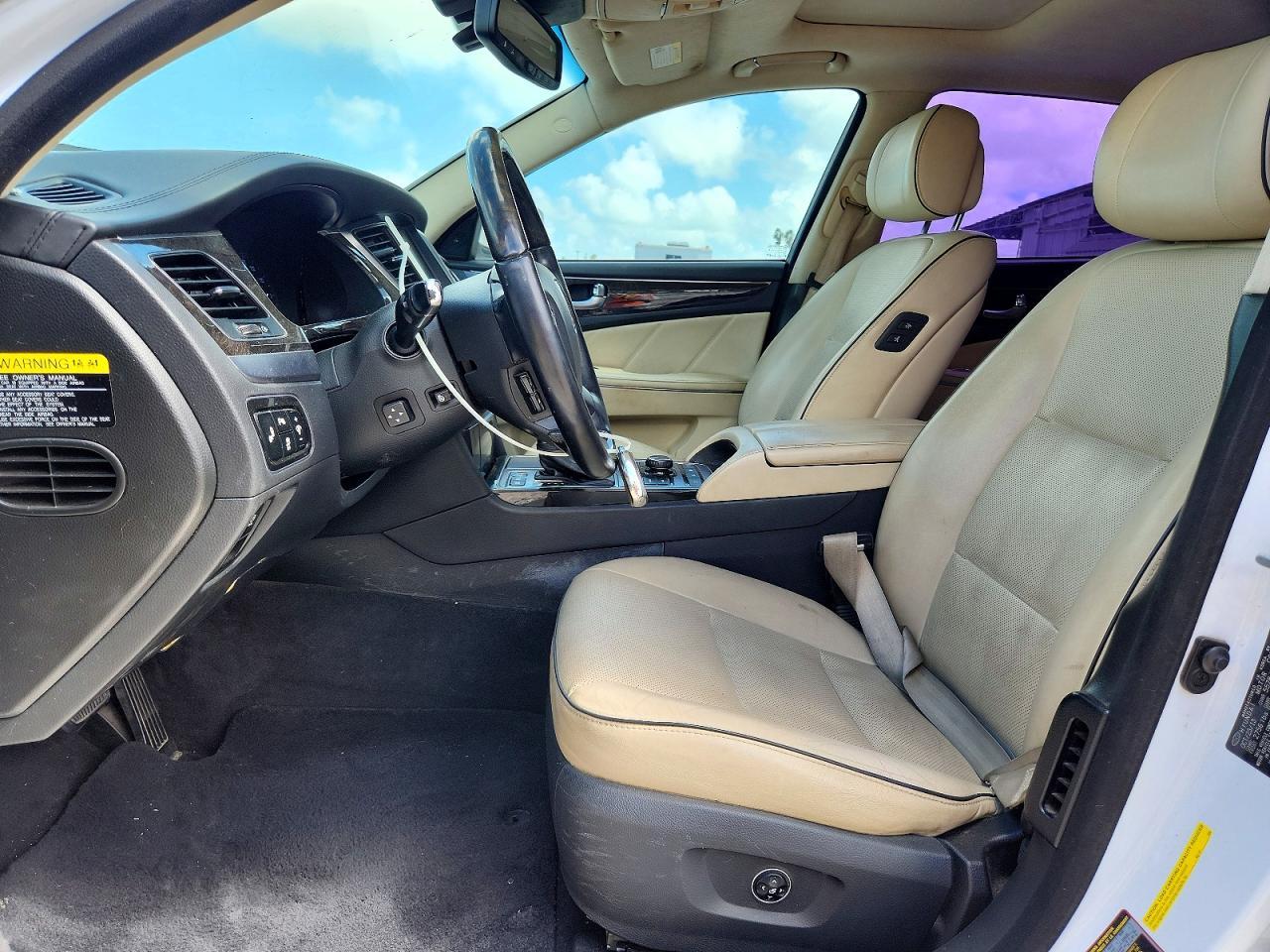 2014 Hyundai Equus Signature - Image 7