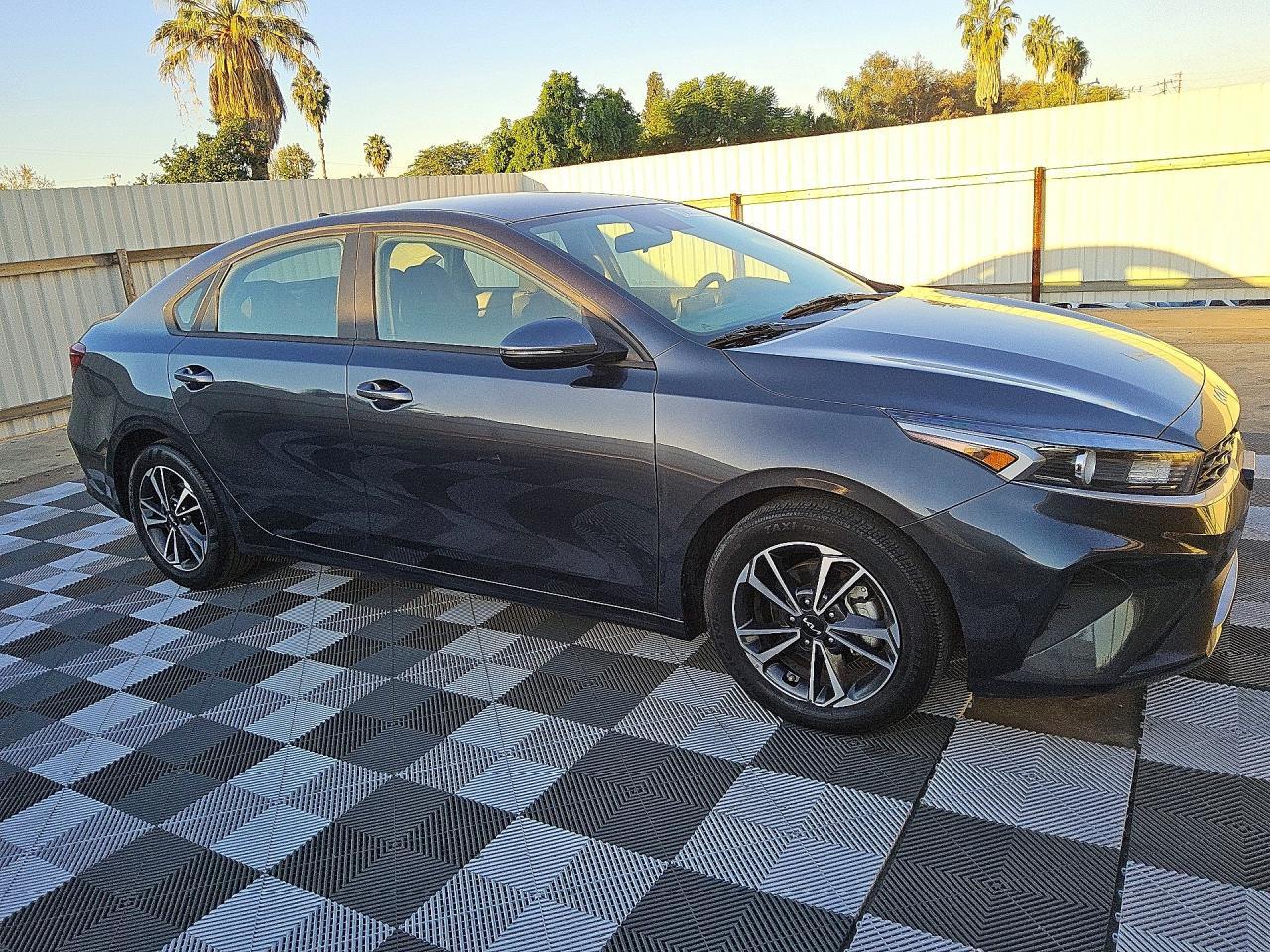 2024 Kia Forte Lxs - Фото 4
