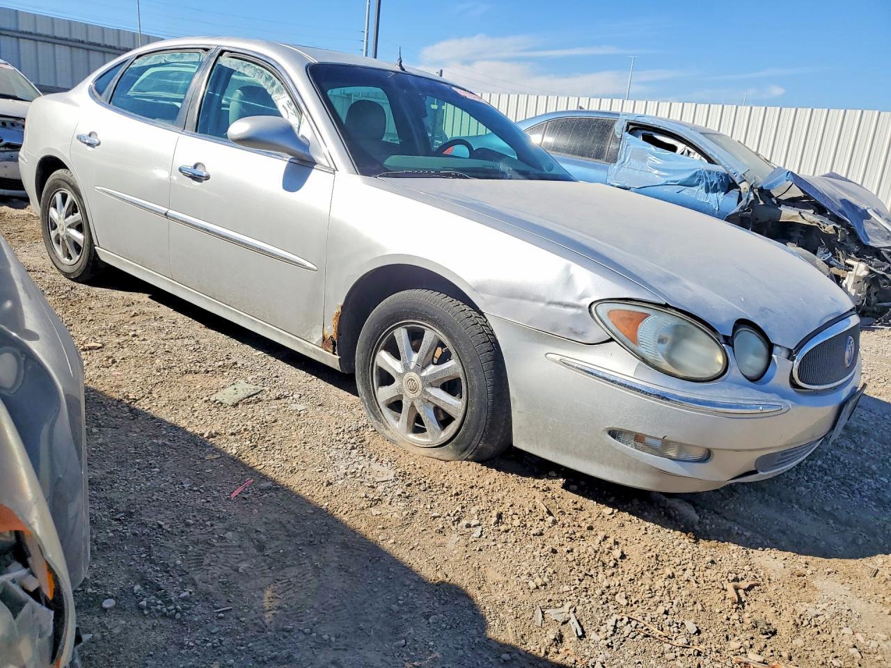 2005 Buick Lacrosse Cxl - Image 4