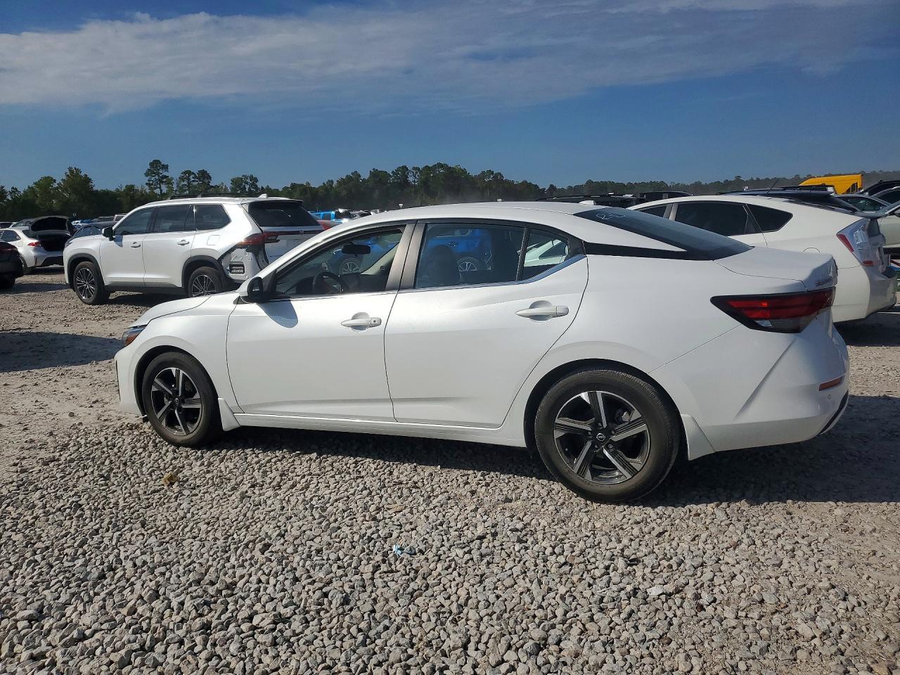 2025 Nissan Sentra Sv - Фото 2