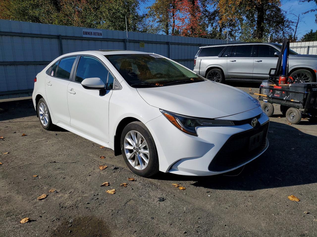 2022 Toyota Corolla Le - Image 4