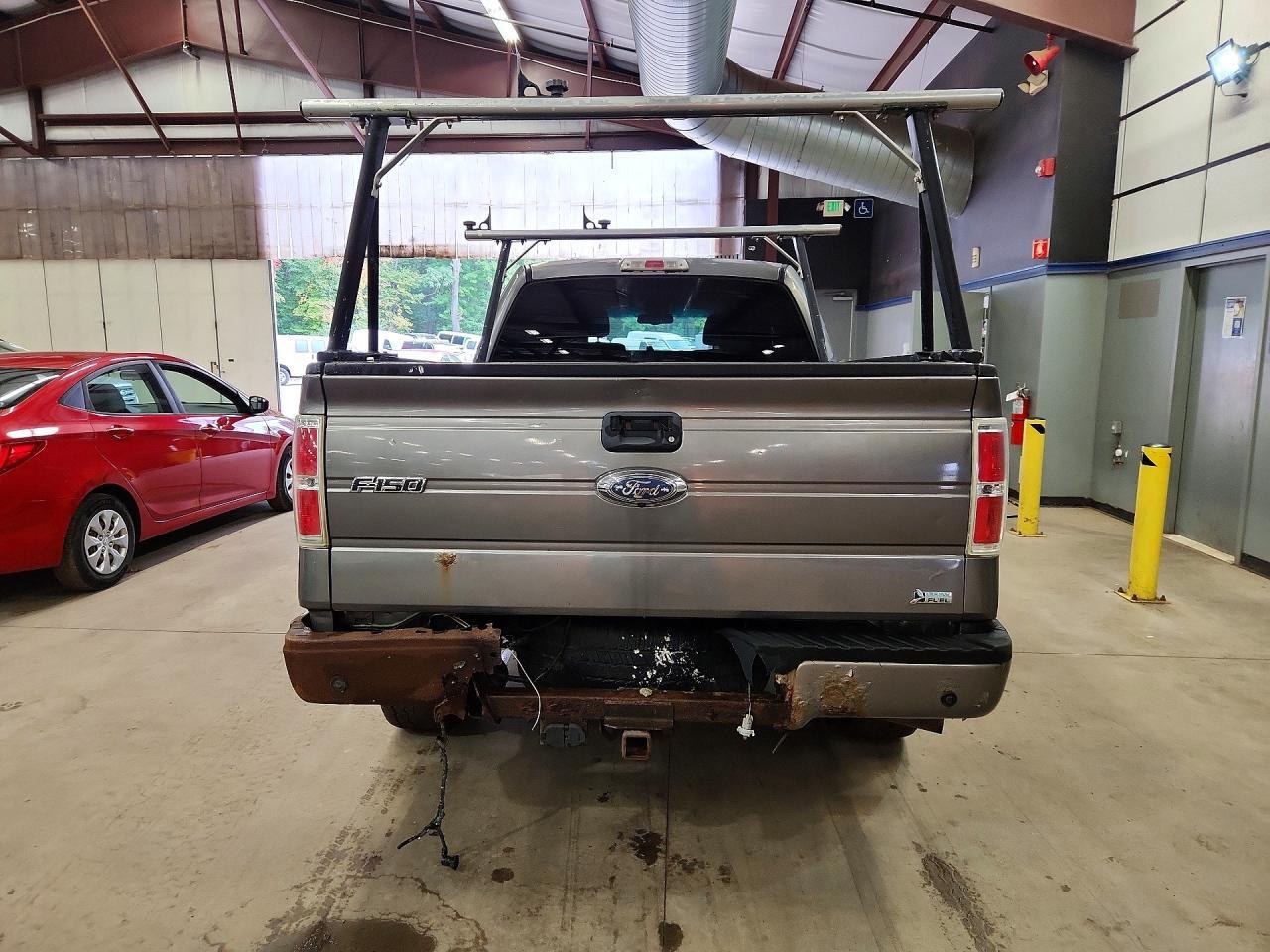 2010 Ford F150 Supercrew - Image 6