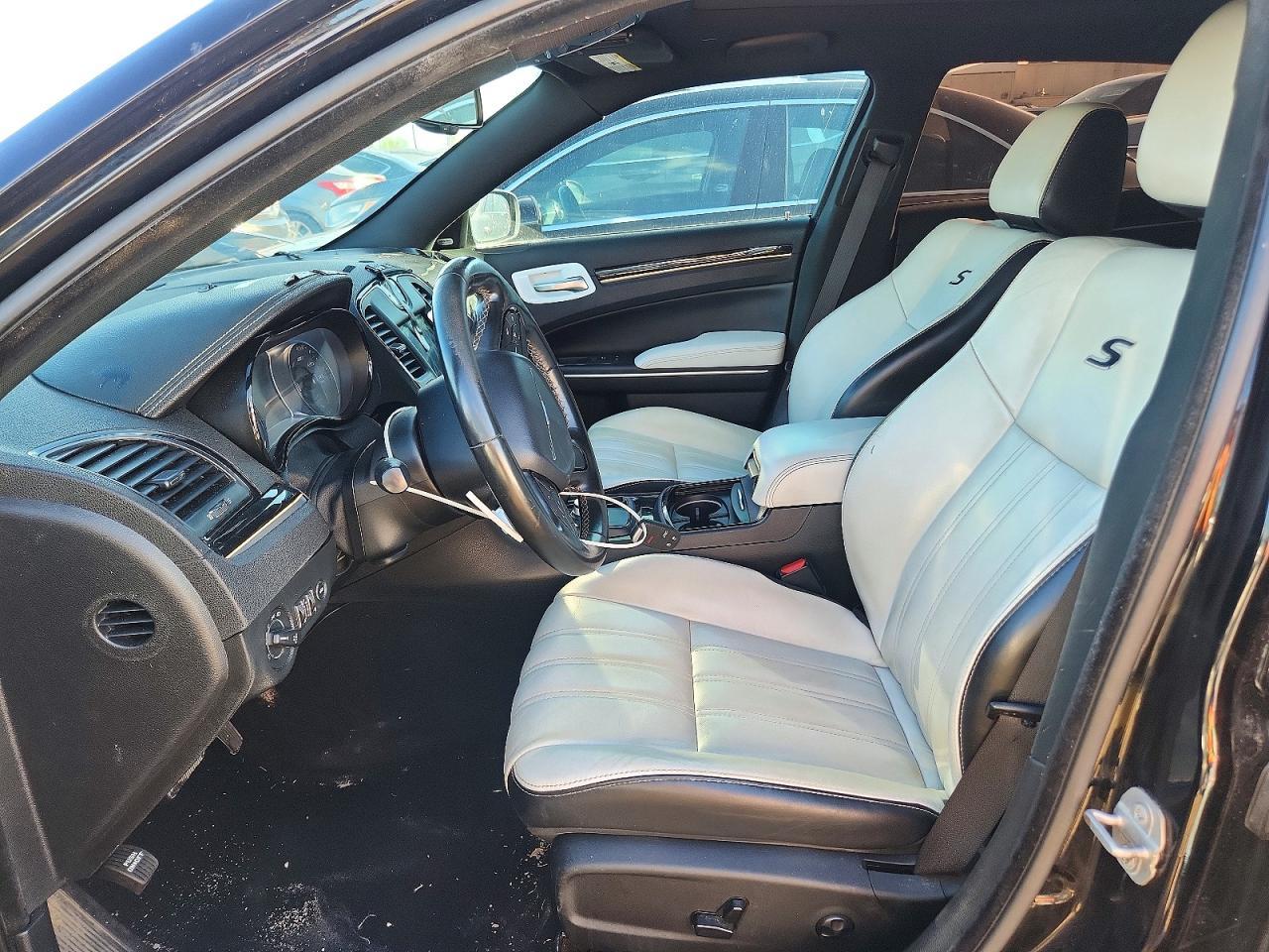 2019 Chrysler 300 S - Фото 7