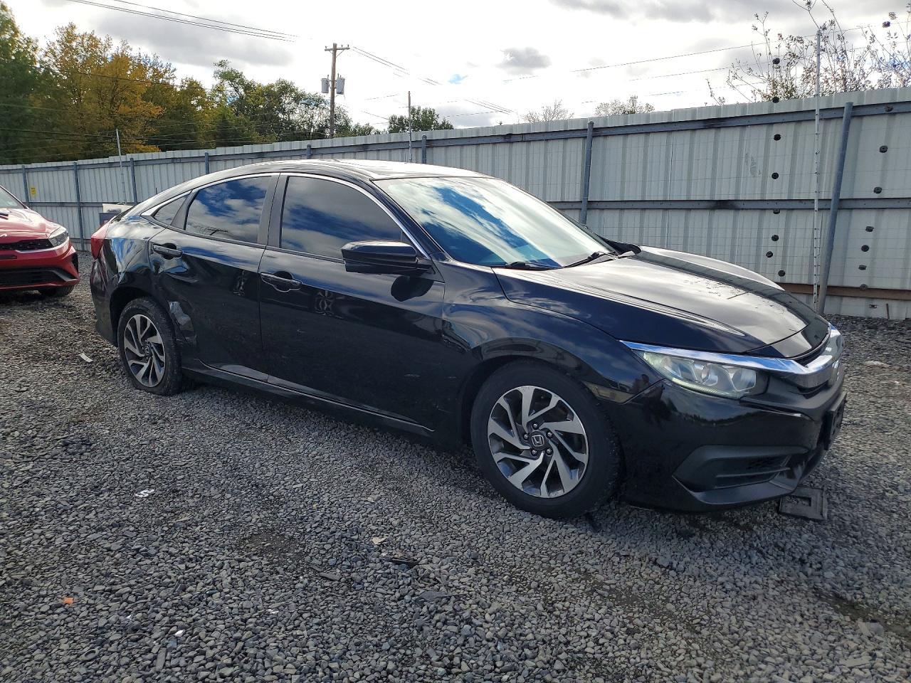 2018 Honda Civic Ex - Фото 4