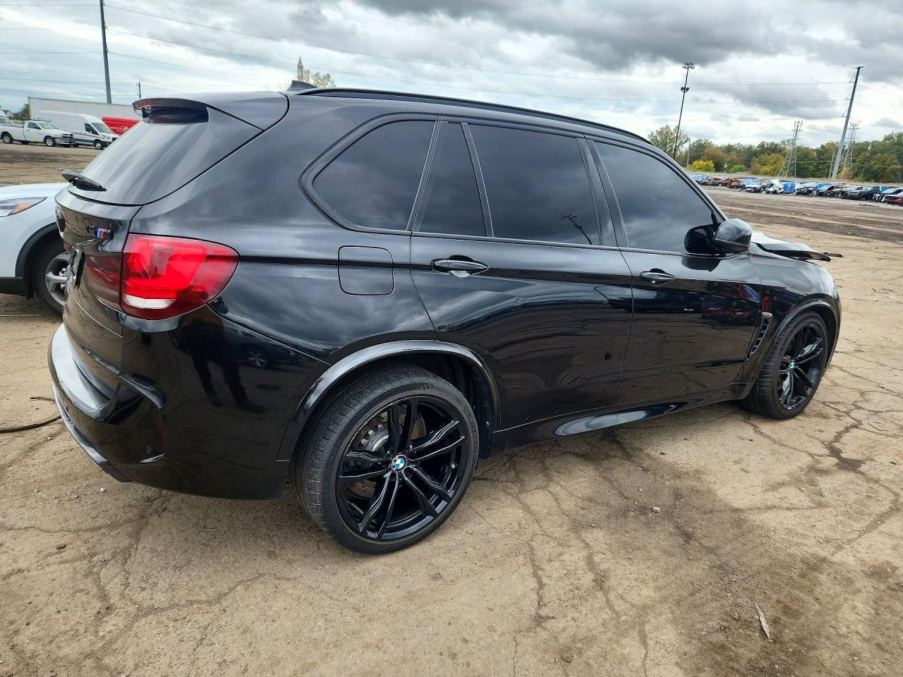 2018 BMW X5 M - Фото 3