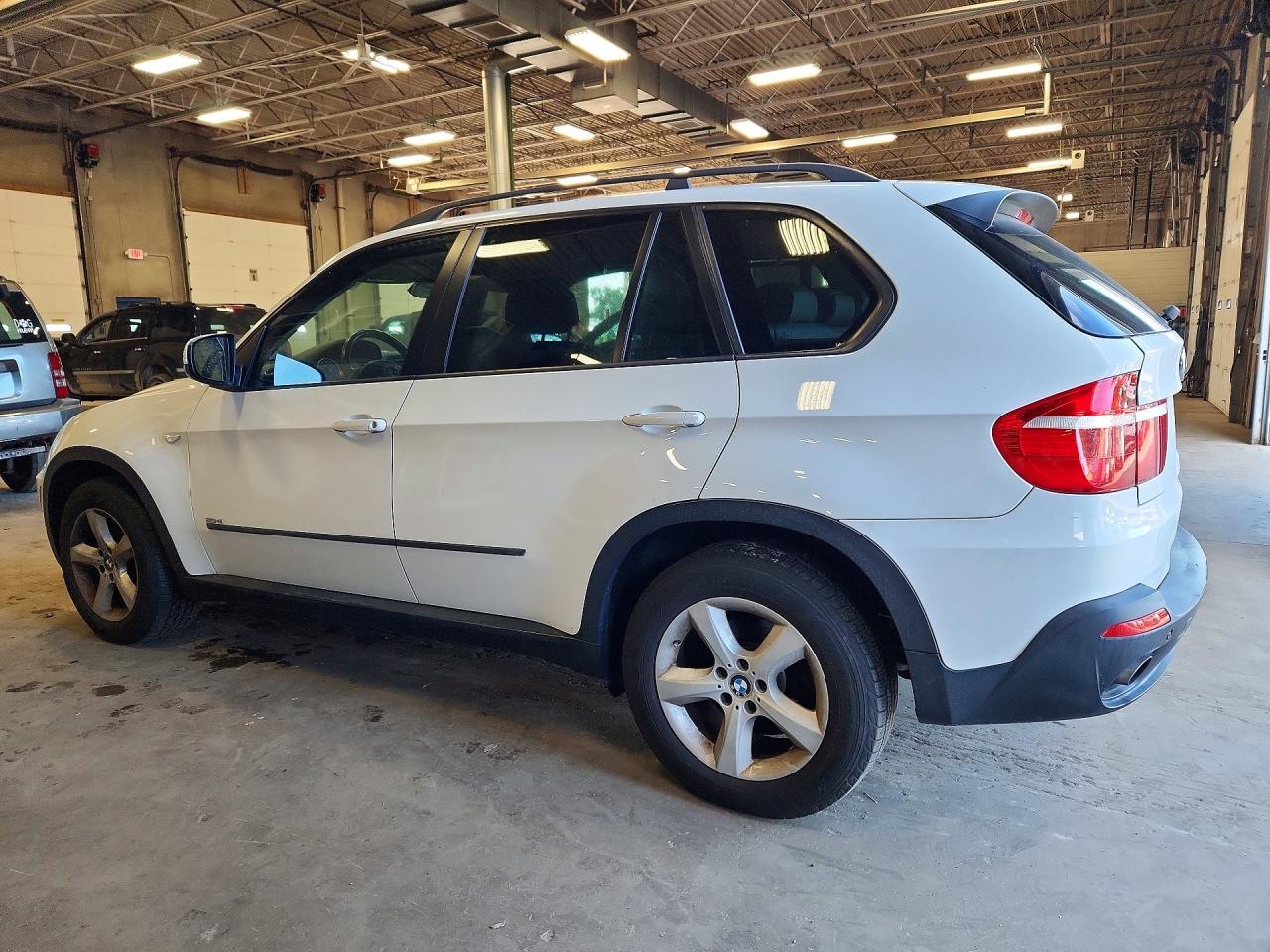 2008 BMW X5 3.0I - Фото 2