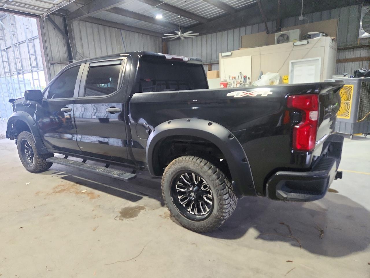 2021 Chevrolet Silverado K1500 Custom - Image 2