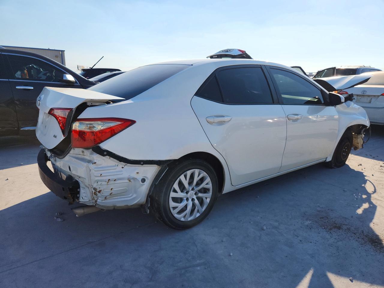 2019 Toyota Corolla Le - Фото 3