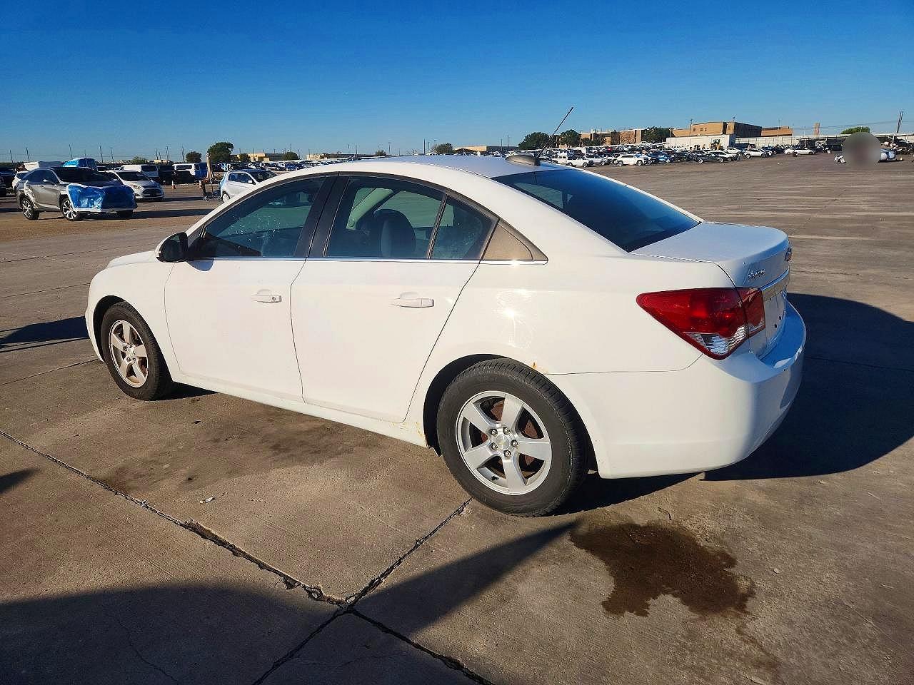 2016 Chevrolet Cruze Limited Lt - Image 2