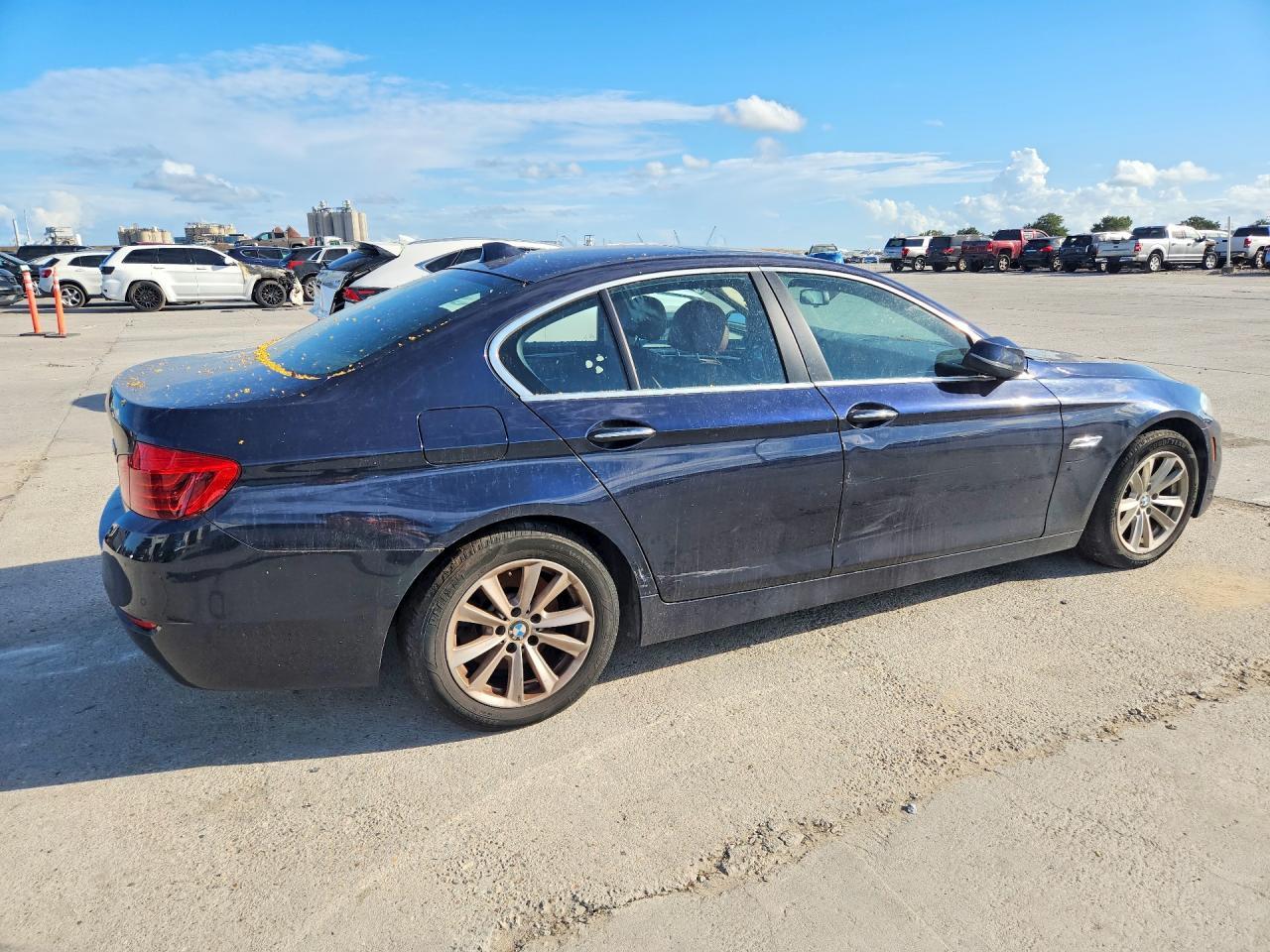 2016 BMW 528 I - Image 3