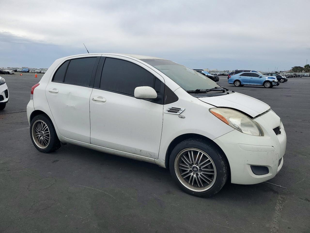 2009 Toyota Yaris Base - Фото 4