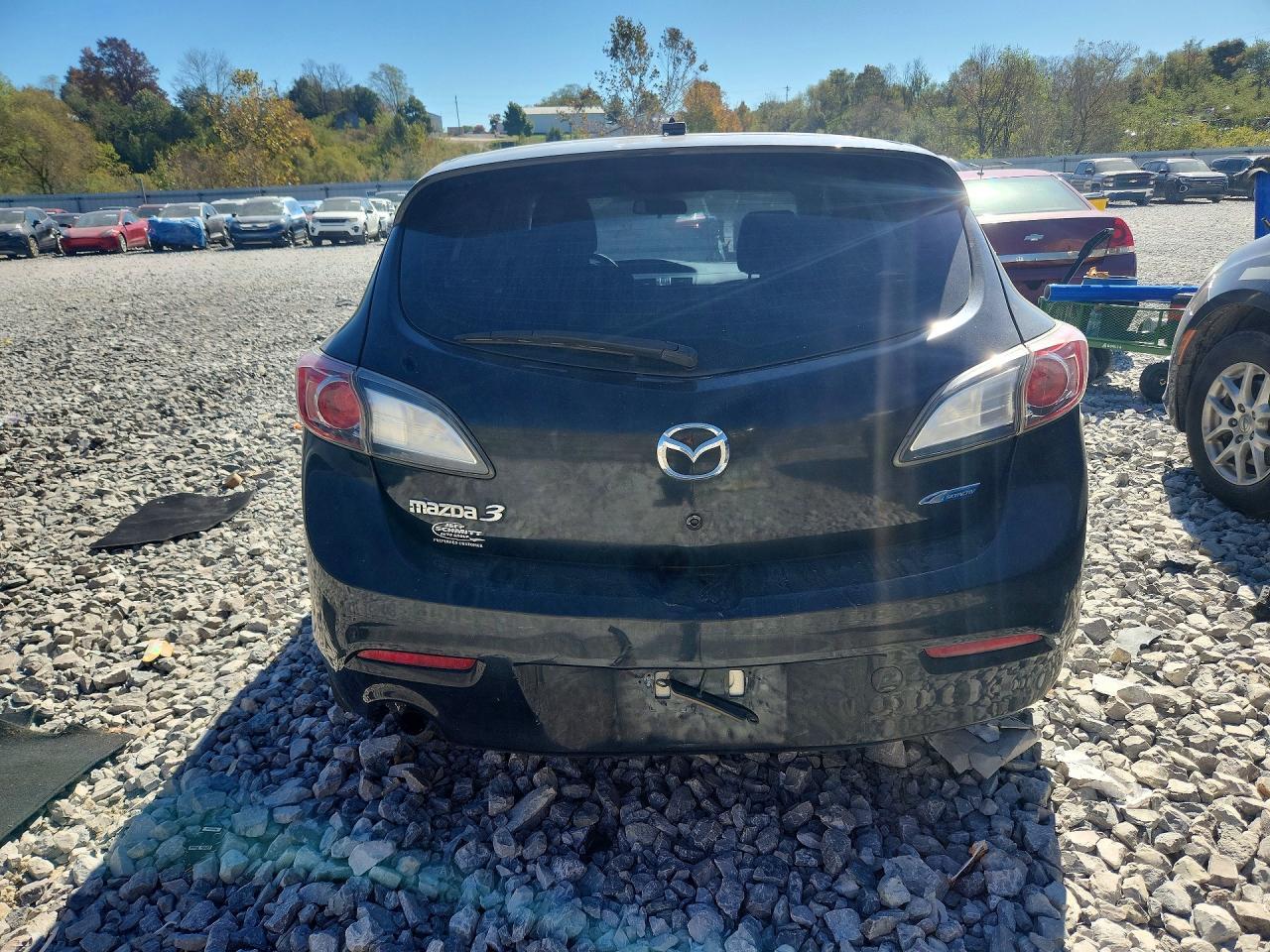 2012 Mazda 3 I - Image 6