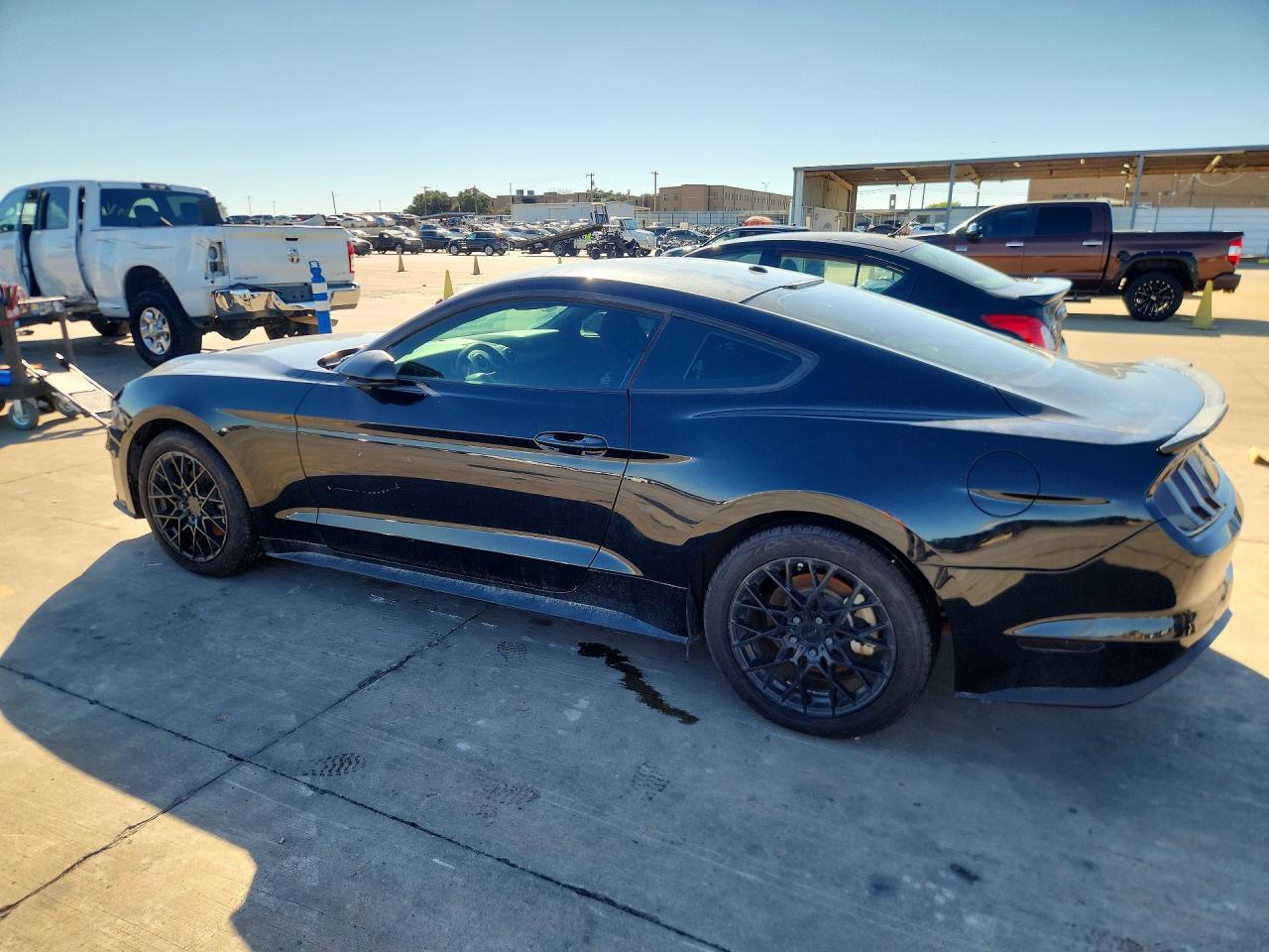 2019 Ford Mustang - Image 2