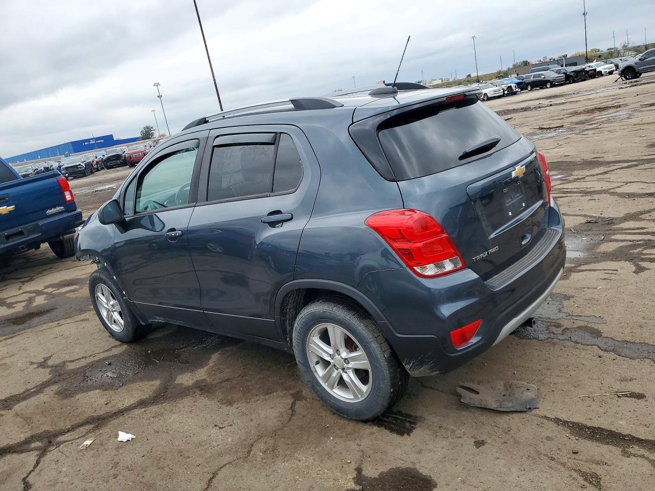 2021 Chevrolet Trax 1Lt - Image 2