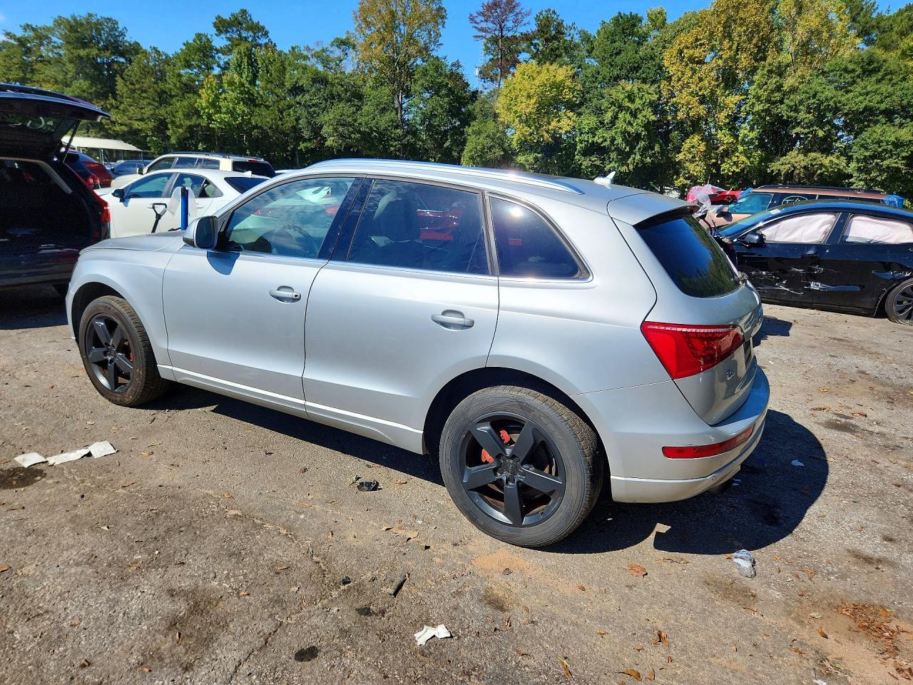 2012 Audi Q5 Premium Plus - Image 2
