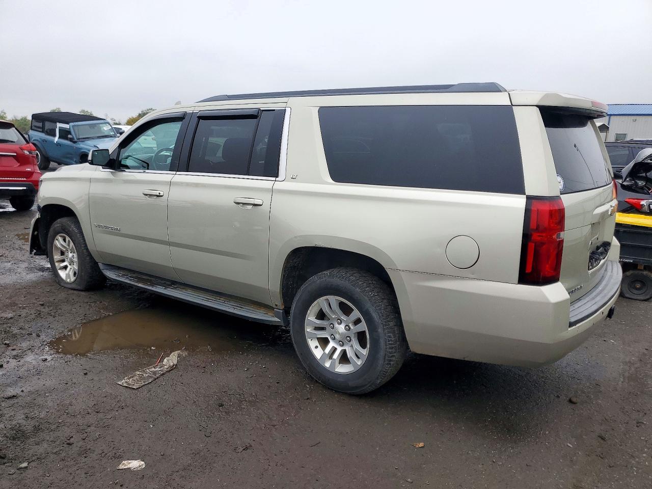 2016 Chevrolet Suburban K1500 Lt - Фото 2
