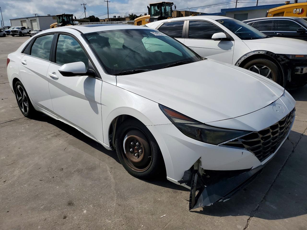 2021 Hyundai Elantra Limited - Фото 4
