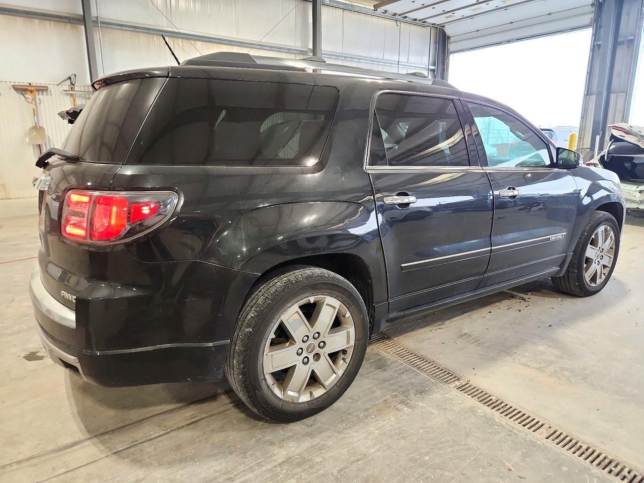 2015 GMC Acadia Denali - Image 3