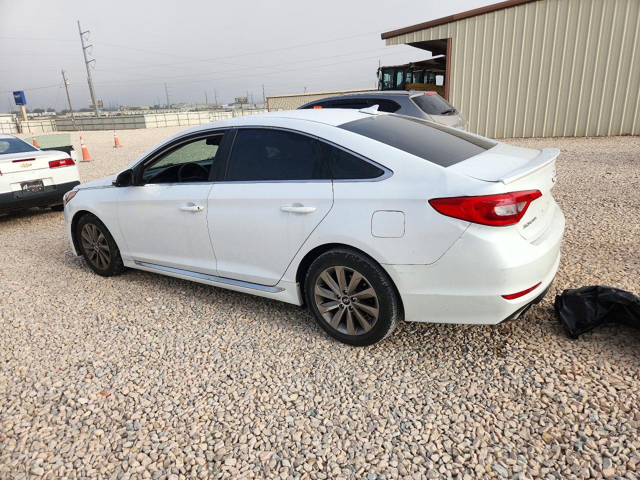 2015 Hyundai Sonata - Image 2