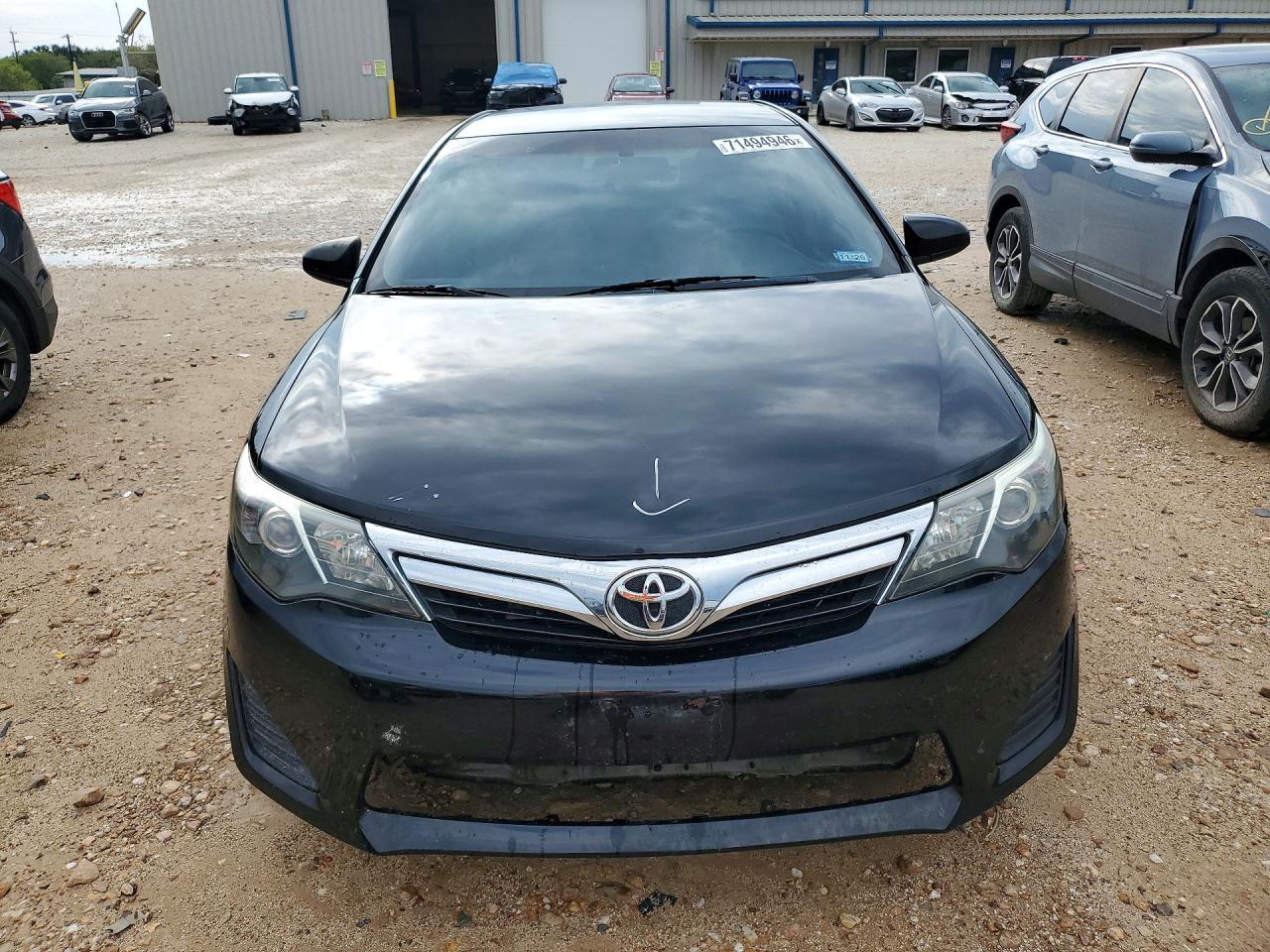 2013 Toyota Camry Le - Фото 5