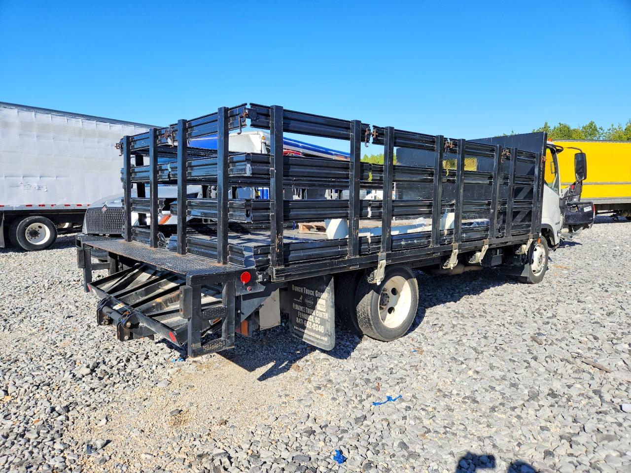 2024 Isuzu Npr Hd - Delivery Truck - Фото 3