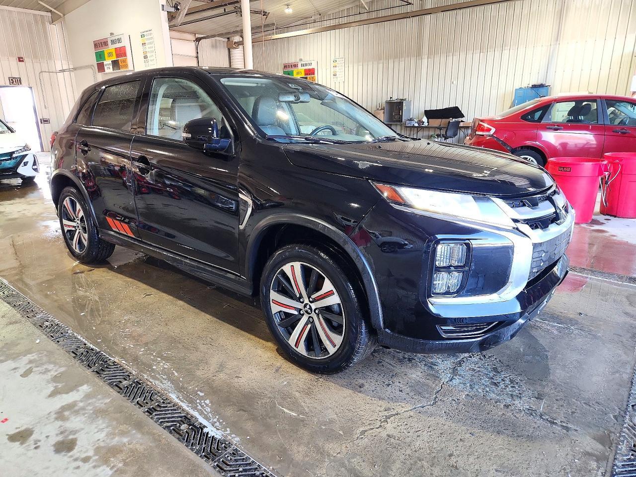 2023 Mitsubishi Outlander Sport S - Фото 4