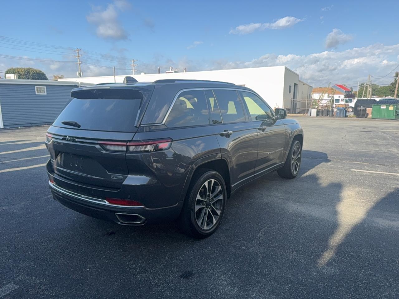 2022 Jeep Grand Cherokee Overland - Фото 4