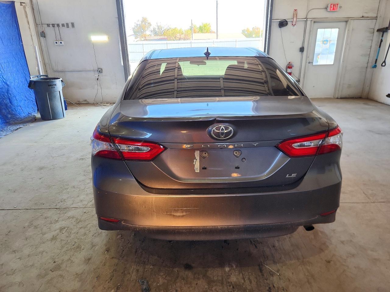 2019 Toyota Camry Le - Фото 6