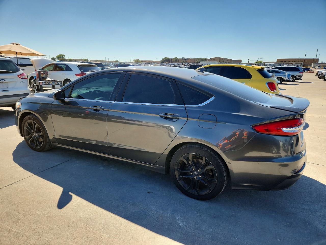 2020 Ford Fusion Se - Фото 2