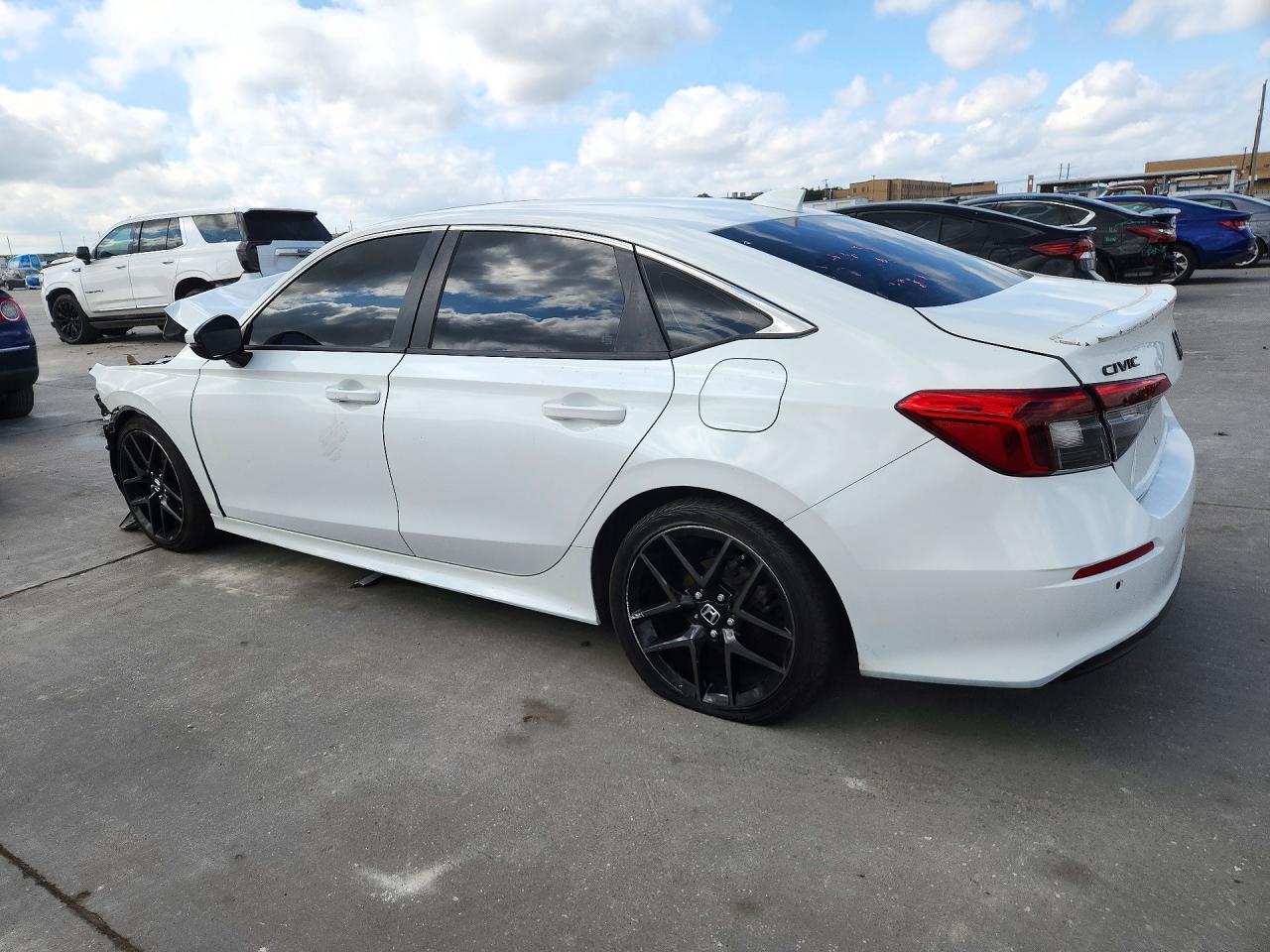 2022 Honda Civic Touring - Image 2