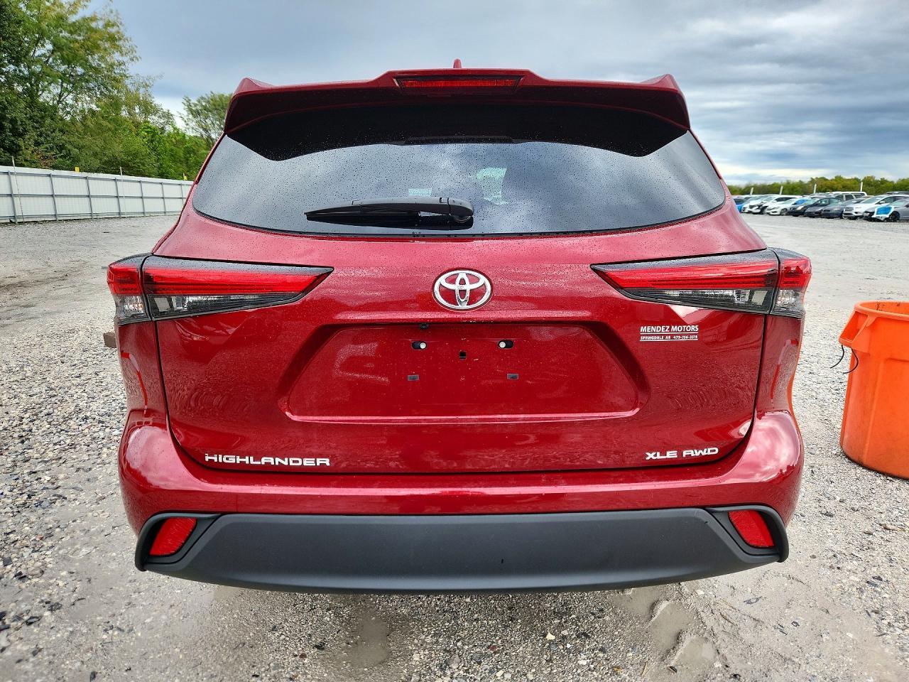 2021 Toyota Highlander Xle - Image 6