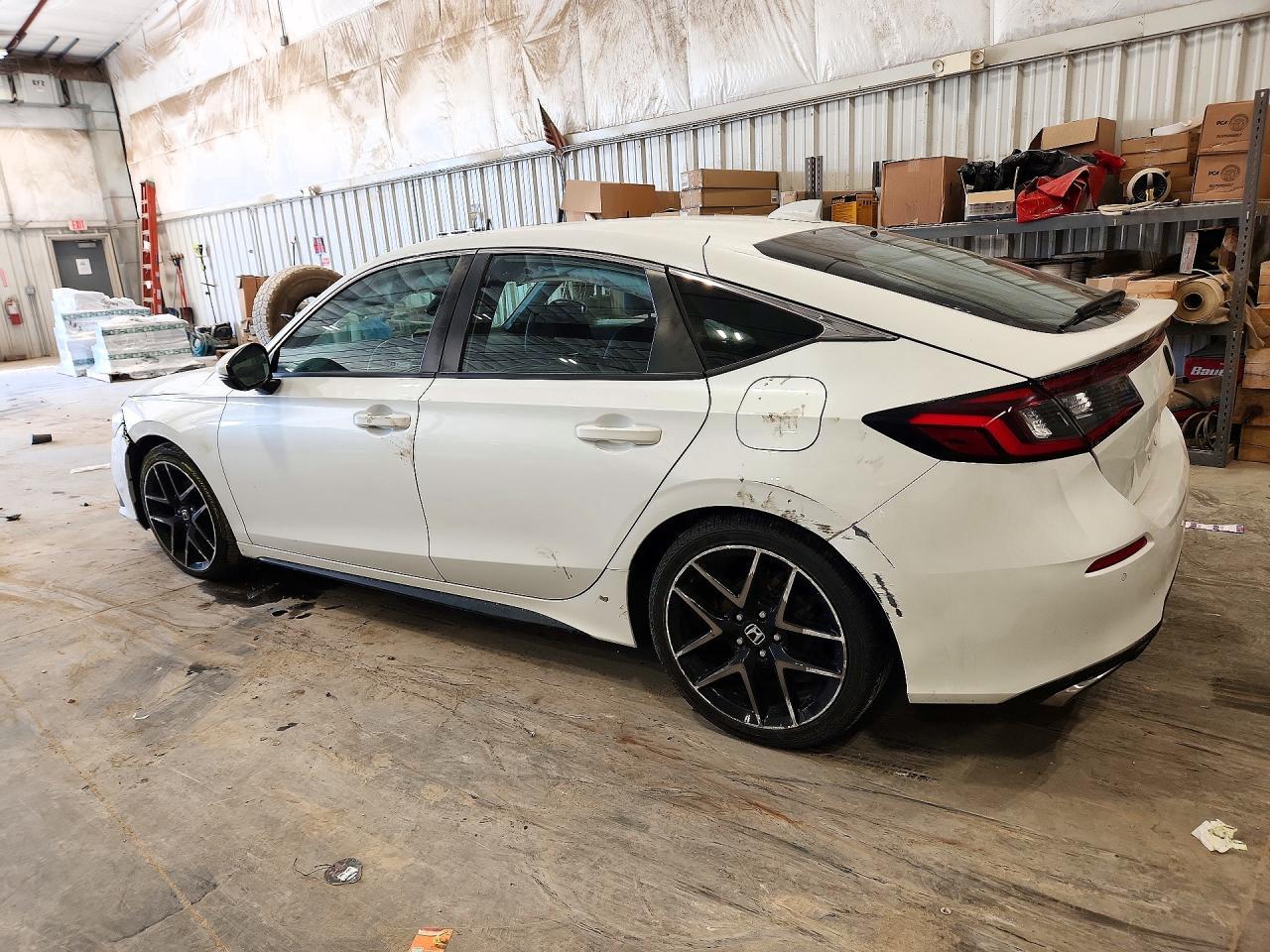 2022 Honda Civic Sport Touring - Image 2