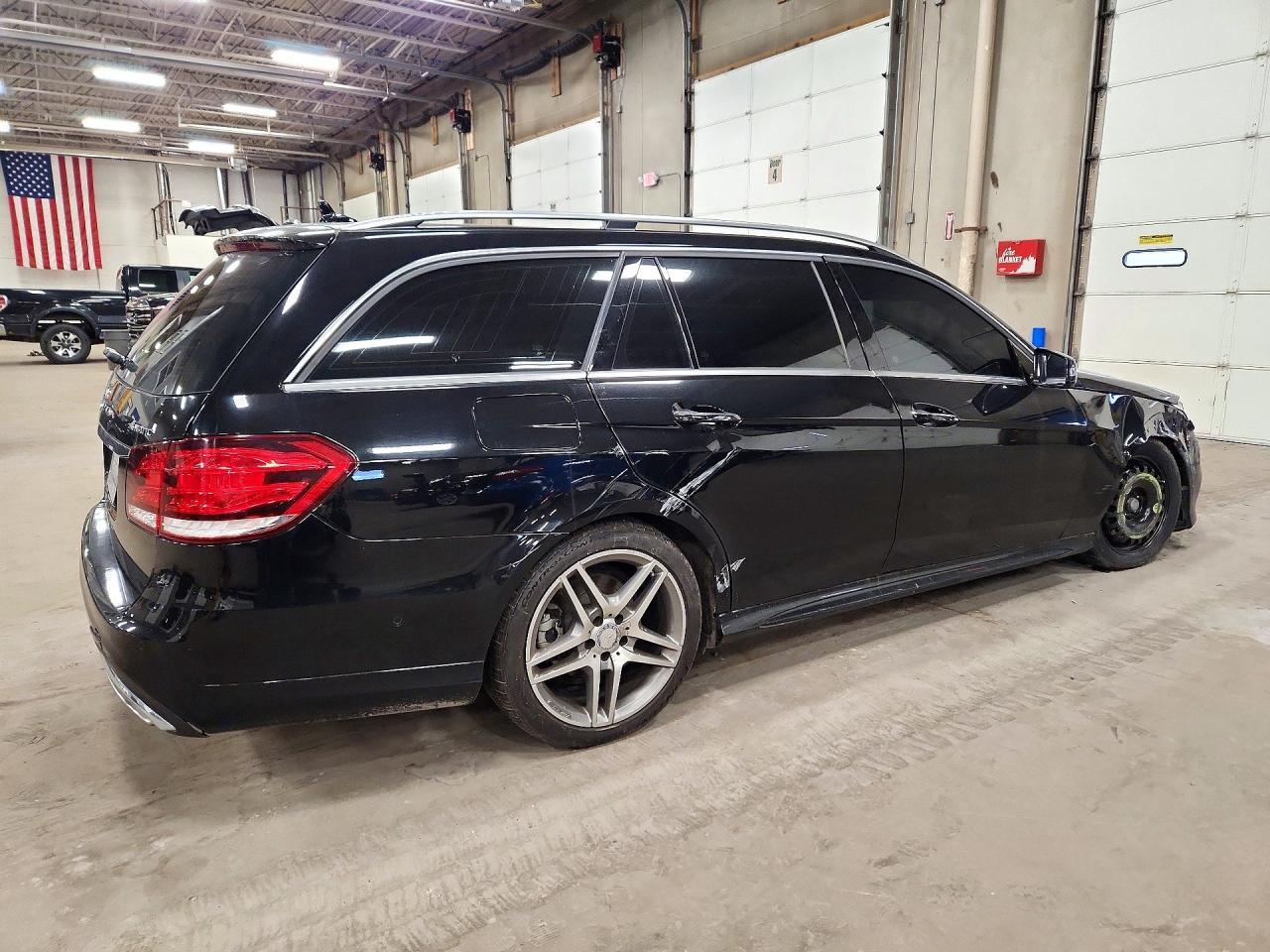 2016 Mercedes-Benz E 350 4Matic Wagon - Фото 3