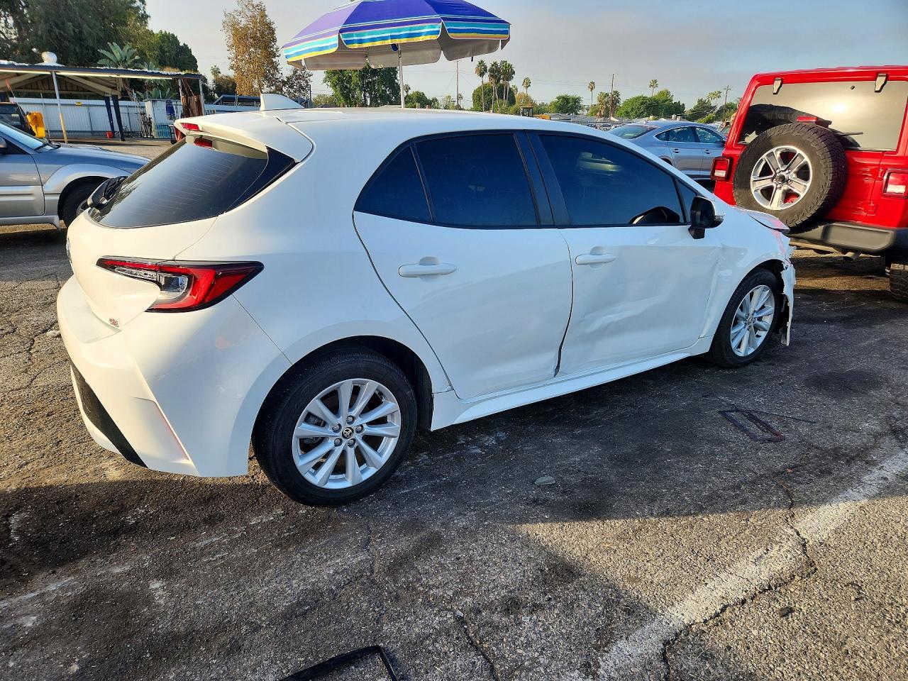 2024 Toyota Corolla Hatchback Se - Фото 3