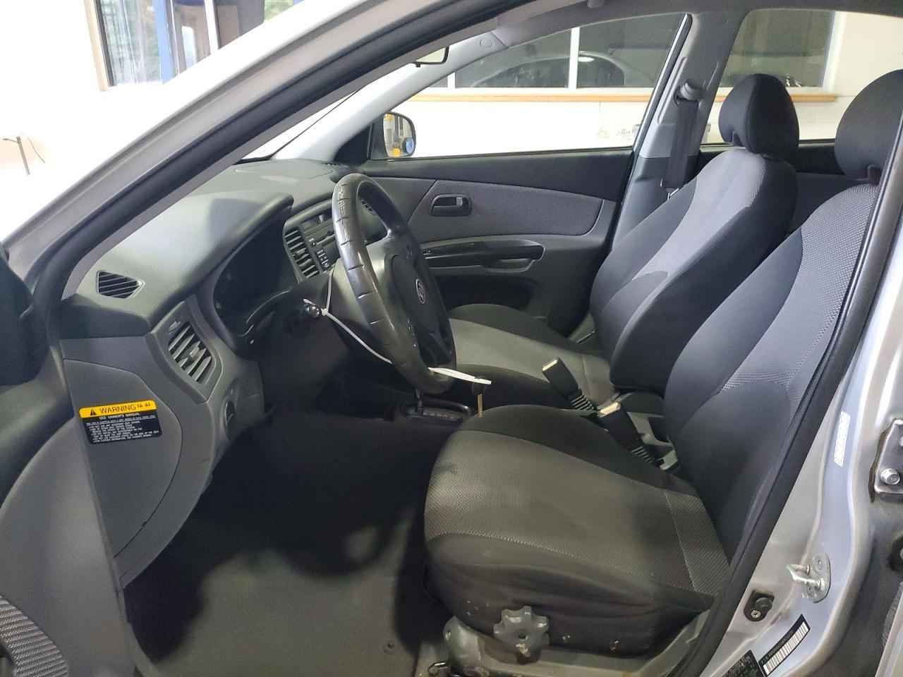 2010 Kia Rio Base - Фото 7