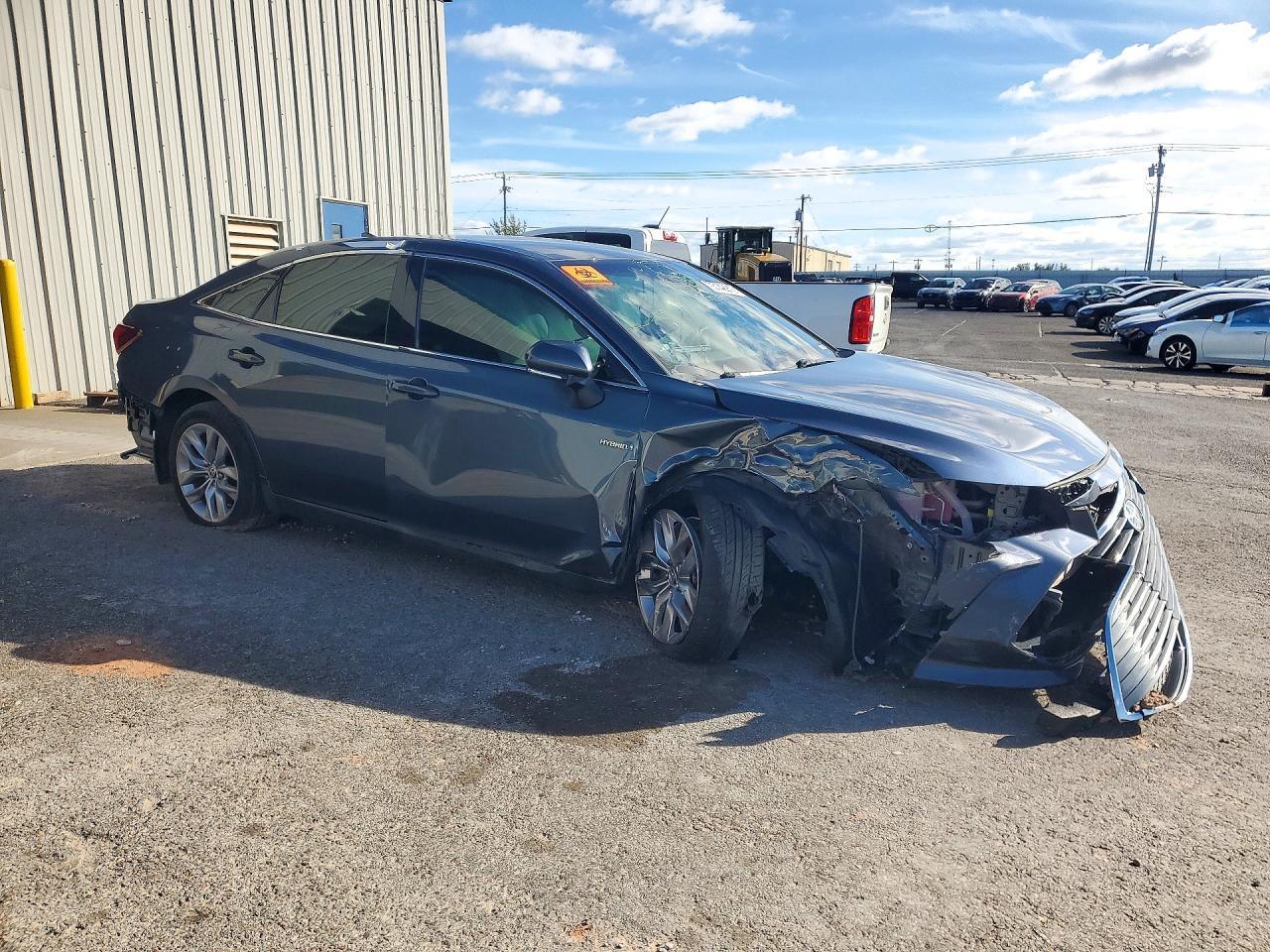 2020 Toyota Avalon Xle - Фото 4