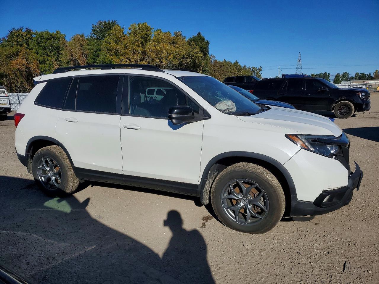 2020 Honda Passport - Image 4